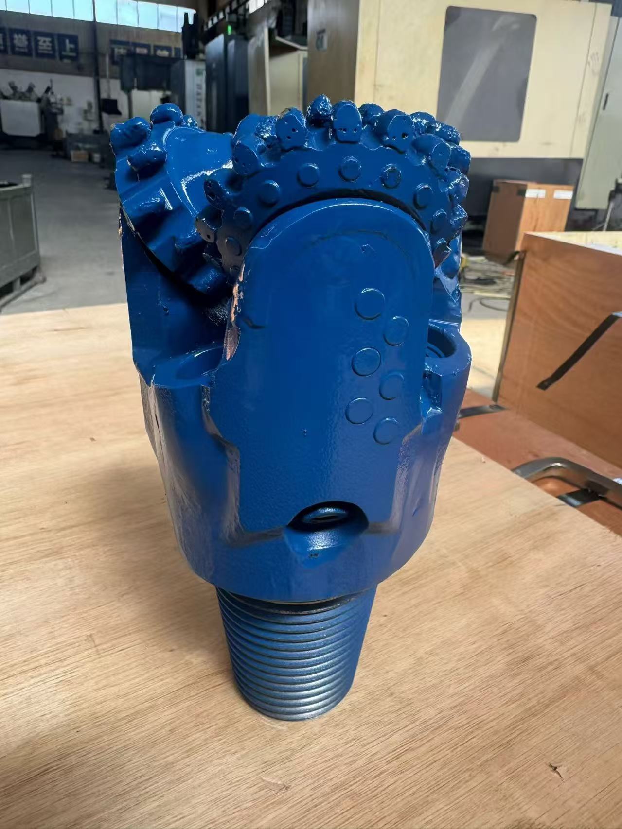 tricone bit IADC225 4 3-4 inches